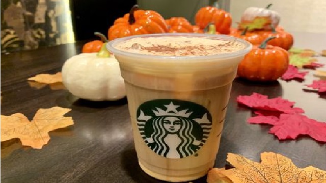 chai-tea-latte-with-pumpkin-cold-foam
